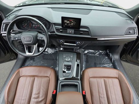 Used 2019 Audi Q5 2.0T Premium w/ Convenience Package AWD/4WD image 10