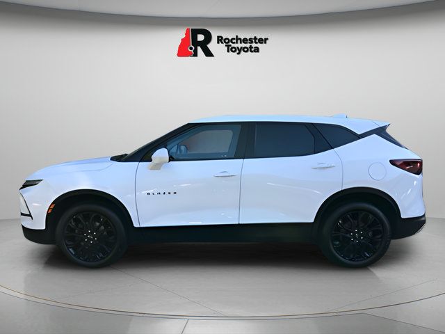 Used 2023 Chevrolet Blazer LT w/ LPO, Black Sport Package AWD/4WD image 4