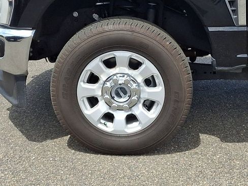 Used 2023 Ford F350 XLT w/ 360-Degree Camera Package AWD/4WD image 8