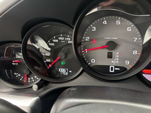 Used 2013 Porsche 911 Carrera 4S image 37