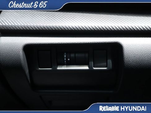 Used 2024 Subaru Crosstrek 2.5i Limited w/ Crosstrek Mirror Package AWD/4WD image 32