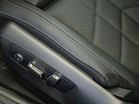 New 2026 BMW i5 eDrive40 w/ M Sport Package image 25