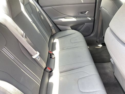 Used 2024 Hyundai Elantra SEL FWD image 12