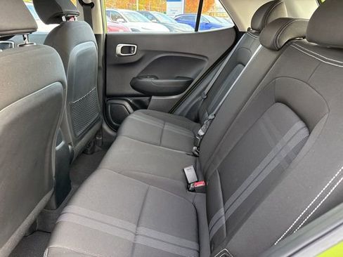 Certified 2022 Hyundai Venue SEL w/ Cargo Package image 20