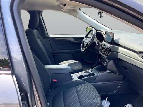 Used 2024 Ford Escape Active w/ Cold Weather Package FWD image 6