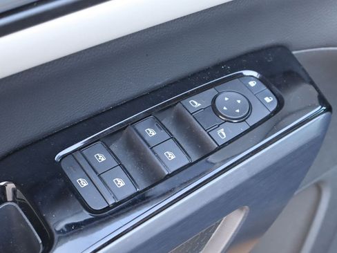 Used 2024 Nissan Pathfinder SL w/ SL Premium Package AWD/4WD image 22