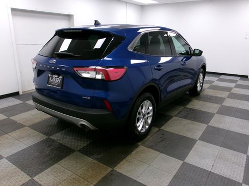 Used 2022 Ford Escape SE image 13