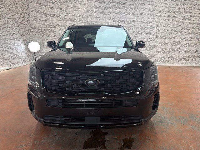 Used 2021 Kia Telluride EX w/ EX Premium Package AWD/4WD image 2