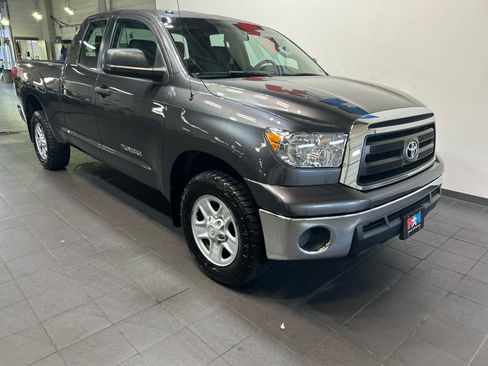 Used 2012 Toyota Tundra 2WD Double Cab w/ Tow Pkg image 2