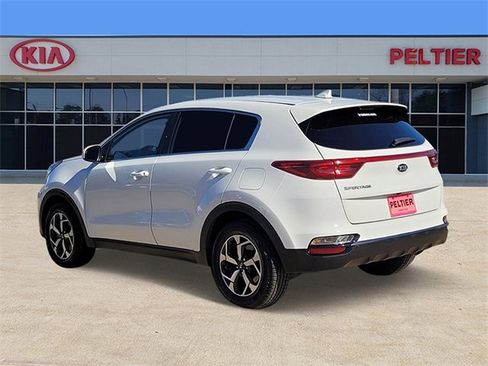 Used 2020 Kia Sportage LX image 6