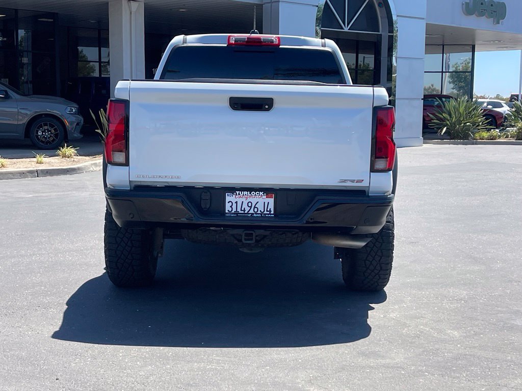Used 2024 Chevrolet Colorado ZR2 w/ Safety Package AWD/4WD image 5