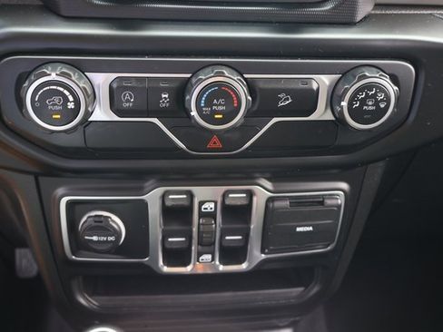 Used 2020 Jeep Wrangler Unlimited Sport S image 23