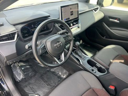 Certified 2026 Toyota Corolla SE w/ SE Package FWD image 8