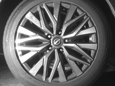 Used 2025 Nissan Altima 2.5 SV FWD image 15