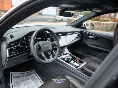 Used 2021 Audi Q8 Prestige w/ Prestige Package AWD/4WD image 13