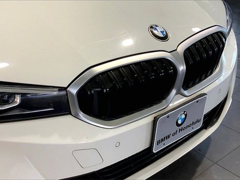 Certified 2023 BMW 330i Sedan w/ Convenience Package image 29