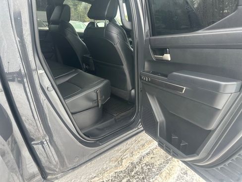 Used 2024 Toyota Tacoma TRD Sport w/ TRD Sport Premium Package image 7