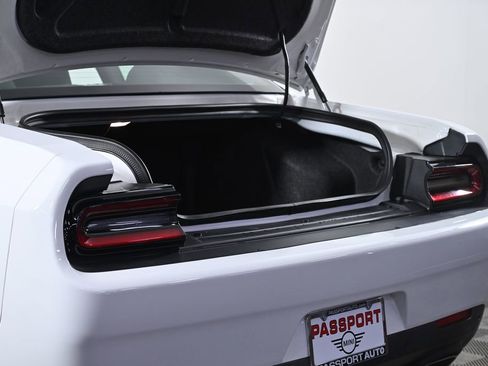 Used 2019 Dodge Challenger R/T w/ Driver Convenience Group image 30