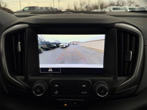 Used 2022 GMC Terrain AT4 w/ Infotainment Package II image 18