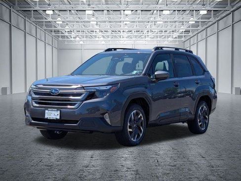 Used 2026 Subaru Forester Premium AWD/4WD image 9