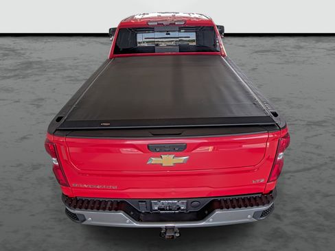 Used 2022 Chevrolet Silverado 2500 LTZ w/ LTZ Premium Package AWD/4WD image 3