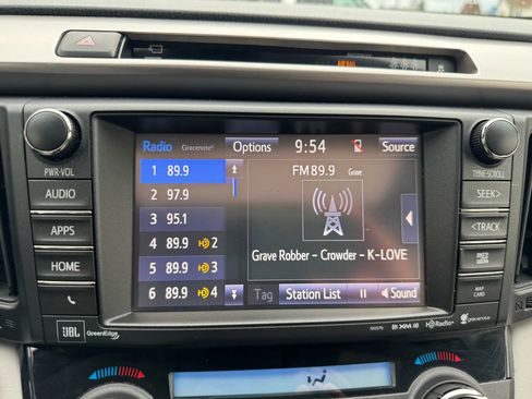 Used 2017 Toyota RAV4 Limited w/ Advanced Technology Package image 60