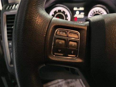 Used 2017 RAM 1500 Express image 20