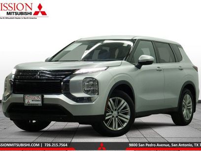 Used 2023 Mitsubishi Outlander ES