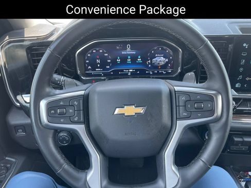 Used 2023 Chevrolet Silverado 1500 LT AWD/4WD image 14