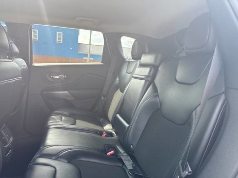 Used 2019 Jeep Cherokee Latitude Plus image 27