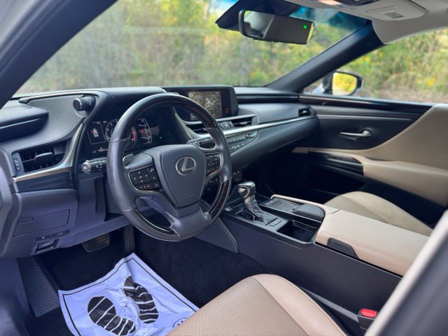 Used 2020 Lexus ES 350 w/ Premium Package FWD image 9