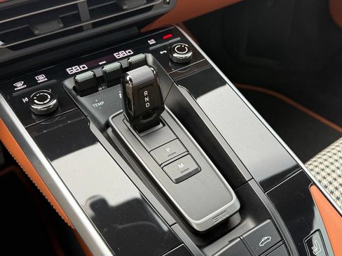 Certified 2024 Porsche 911 Carrera RWD image 19