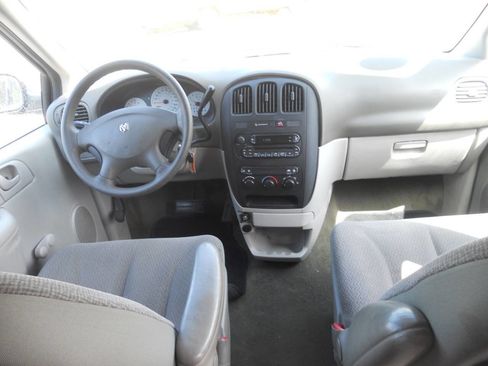 Used 2006 Dodge Caravan SE FWD image 18
