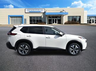 Used 2023 Nissan Rogue SV video 2