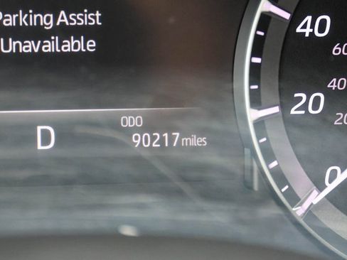 Used 2021 Toyota Highlander Limited image 38