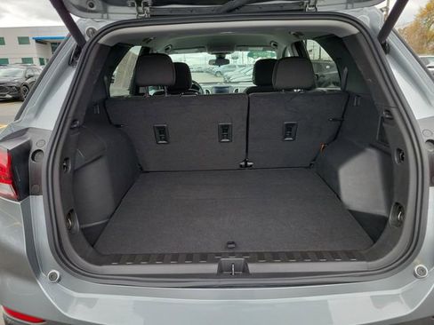 Certified 2023 Chevrolet Equinox LT FWD image 12