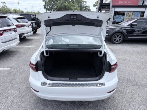 Used 2019 Volkswagen Jetta S w/ Driver Assistance Package FWD image 5