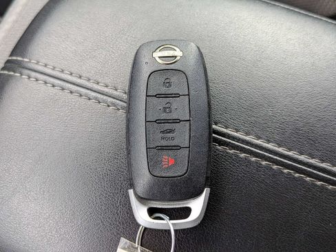 Used 2024 Nissan Sentra SV FWD image 26
