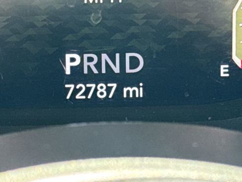 Used 2019 Jeep Wrangler Unlimited Sahara image 16