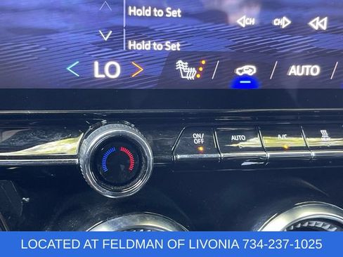 Used 2024 Chevrolet Blazer EV LT AWD/4WD image 34