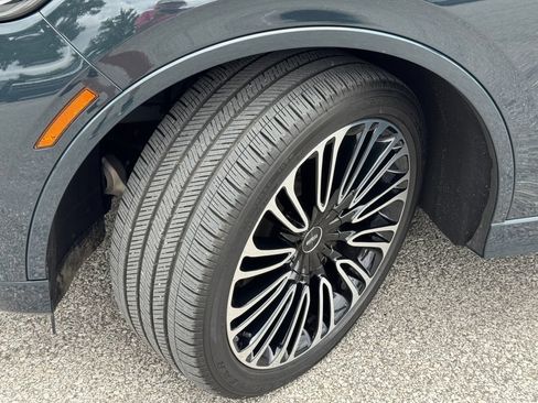 Used 2025 Lincoln Aviator Black Label AWD/4WD image 45