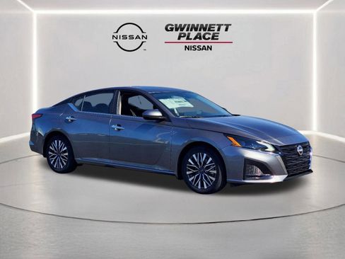 New 2025 Nissan Altima 2.5 SV w/ SV Premium Package image 7