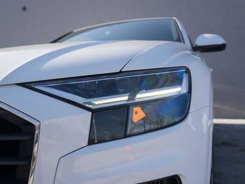 Used 2019 Audi Q8 Premium Plus w/ Premium Plus image 11