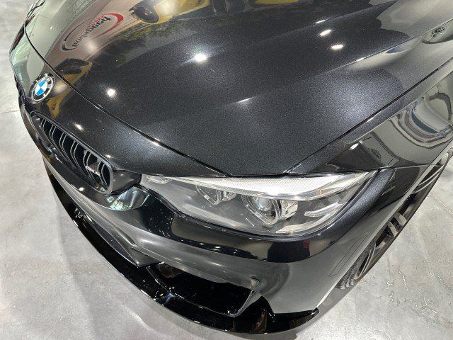 Used 2018 BMW M4 Coupe w/ Competition Package RWD image 16