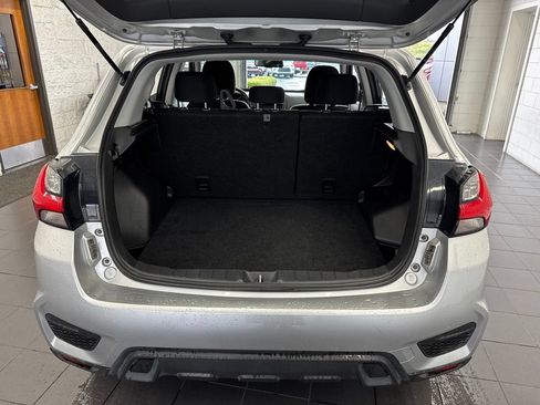 Used 2025 Mitsubishi Outlander Sport ES AWD/4WD image 9
