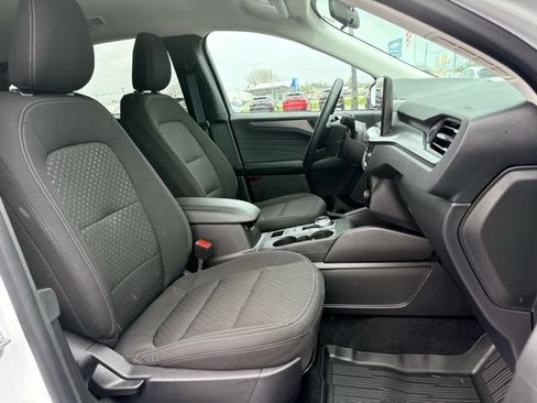Used 2024 Ford Escape Active w/ Tech Pack #1 AWD/4WD image 9