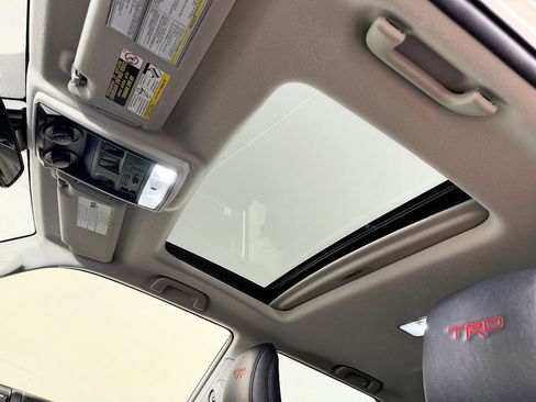 Used 2023 Toyota 4Runner TRD Off-Road Premium w/ Moonroof Package AWD/4WD image 34