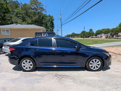Used 2020 Toyota Corolla LE FWD image 4