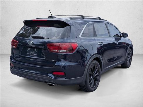 Used 2019 Kia Sorento S FWD image 6