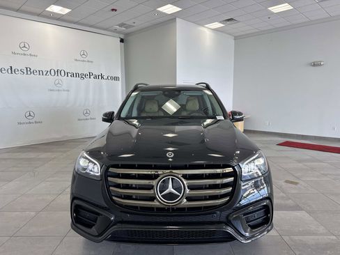 New 2026 Mercedes-Benz GLS 450 4MATIC image 2